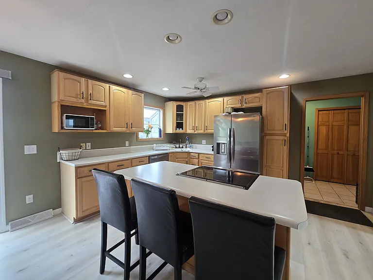 9444 Windsong Ln — Photo 4