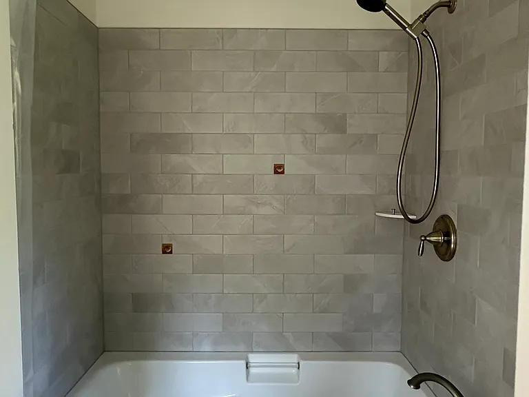 441 W Shore Rd — Photo 17