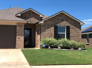 10417 NW 25th St, Yukon, OK 73099