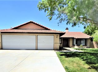 39249 Yellowstone St, Palmdale, CA 93551