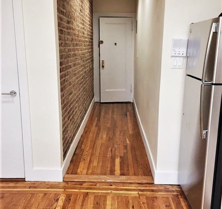 2nd image of 564 W 189th St APT 3G