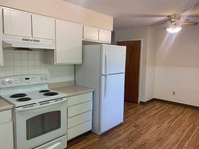 320 Del Clair Rd — Photo 8