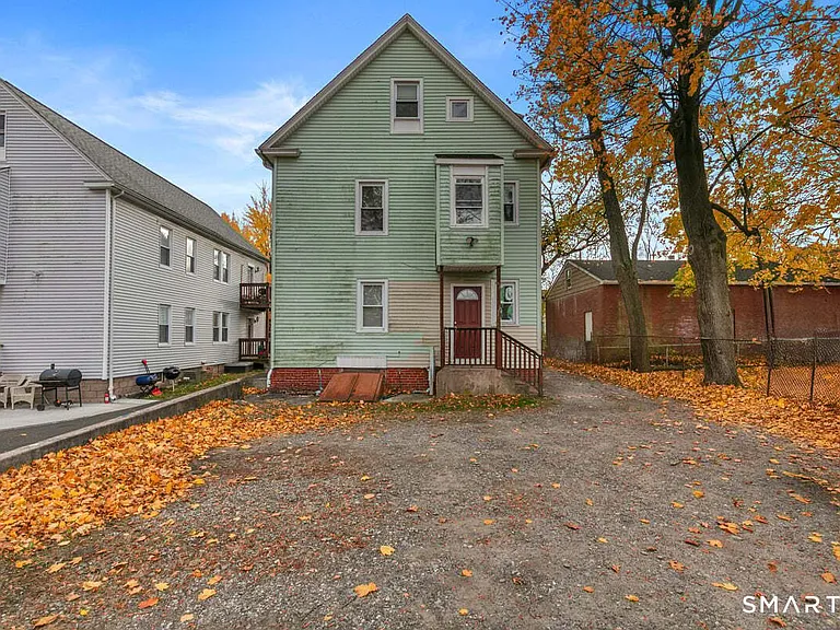 39 Lander St #2 — Photo 4