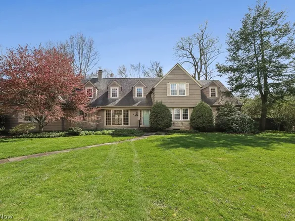 1134 Glamorgan St, Alliance, OH 44601