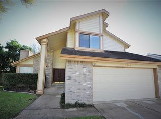 2206 Greencove Ln, Sugar Land, TX 77479