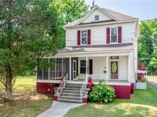 112 Stagg St, Burlington, NC 27217
