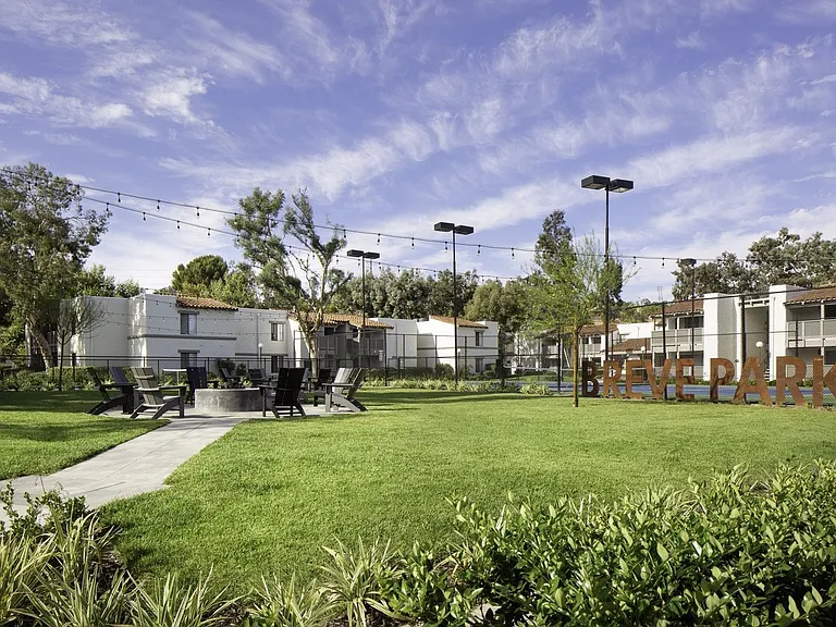 Breve Park — Photo 8