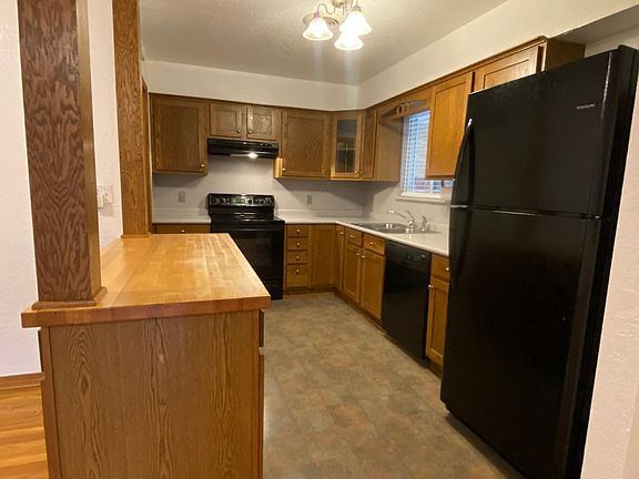 3rd image of 1218 Salsbury St