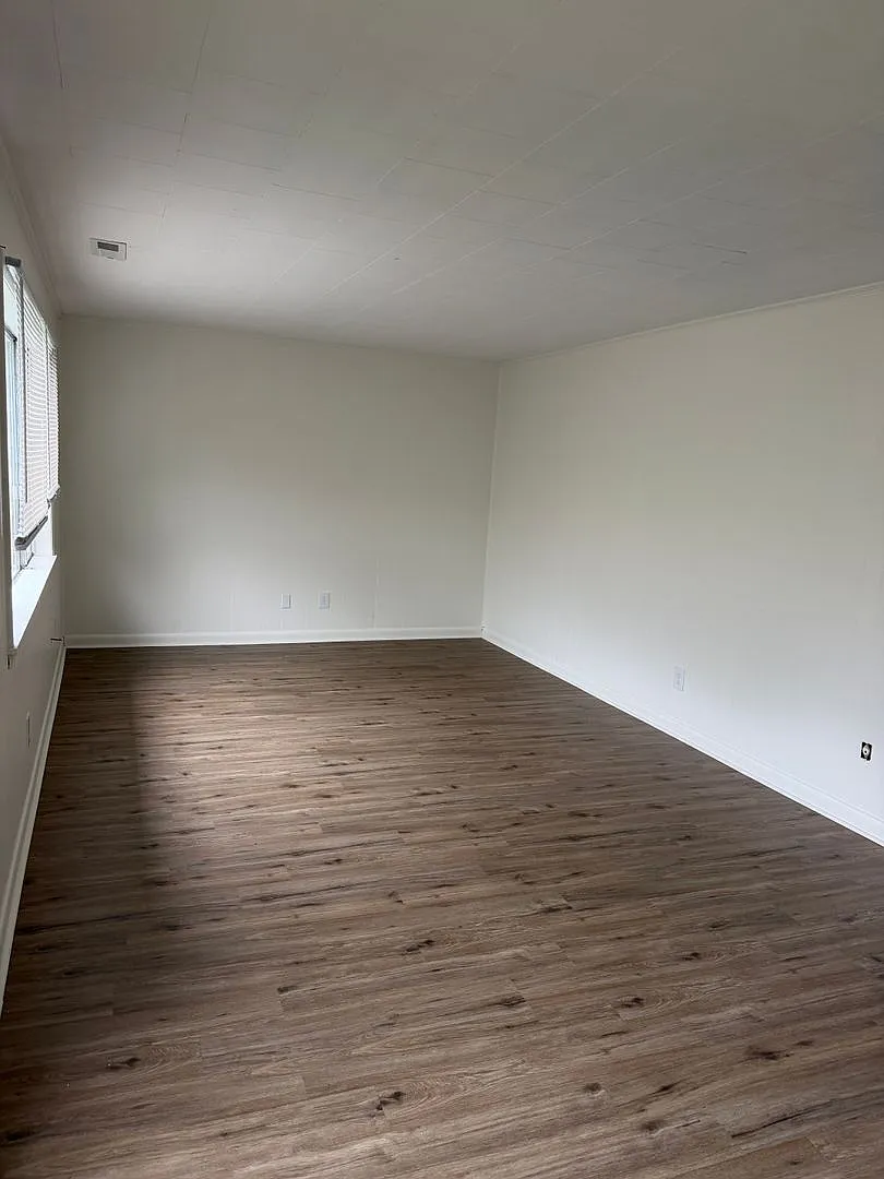 365 Weaverville Road — Photo 4