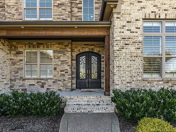 2nd image of 1261 Plantation Blvd