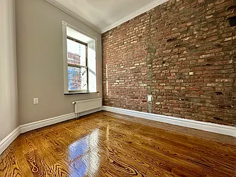 Rented by Nest Seekers International