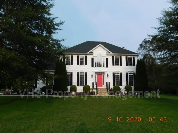 2055 Freeman Dr, Amissville, VA 20106