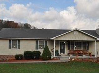 136 Honeycutt St, Elizabethton, TN 37643