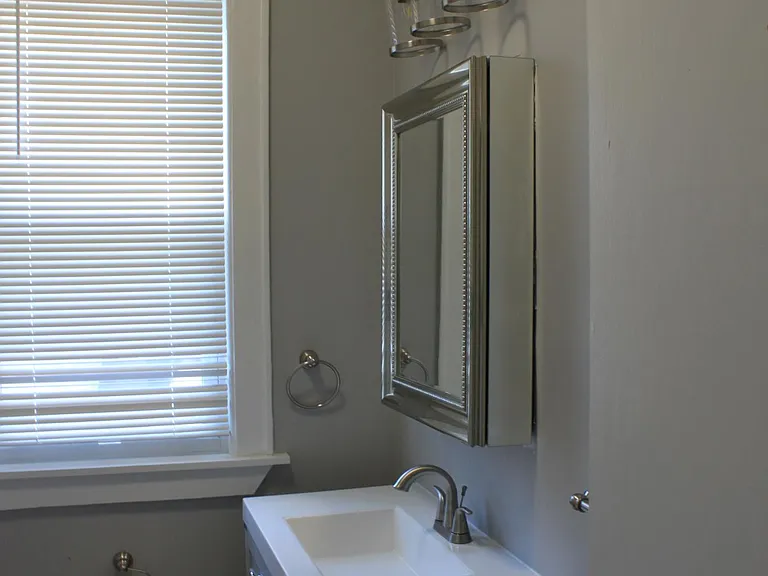504-506 Sanford Ave #1 — Photo 4