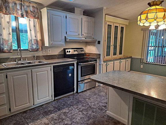 2nd image of 579 Orange Tree Dr