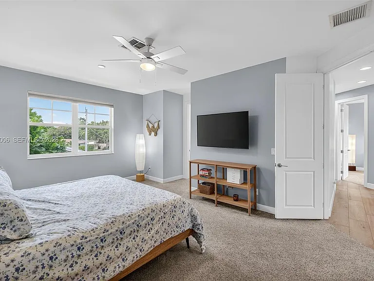 608 SW 15th St — Photo 34
