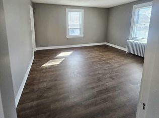 111 Birch St, Manchester, CT 06040