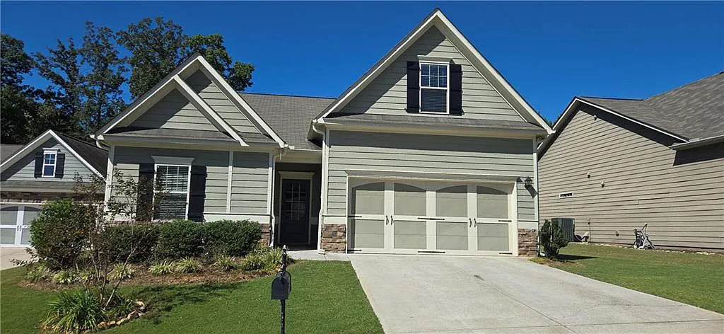4 bed, 3.0 bath, 2057 sqft, $2,350 — Photo 1