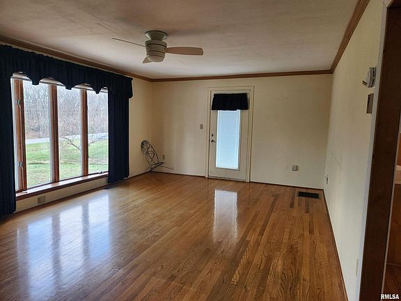 4th image of 15793 N Woodlawn Ln