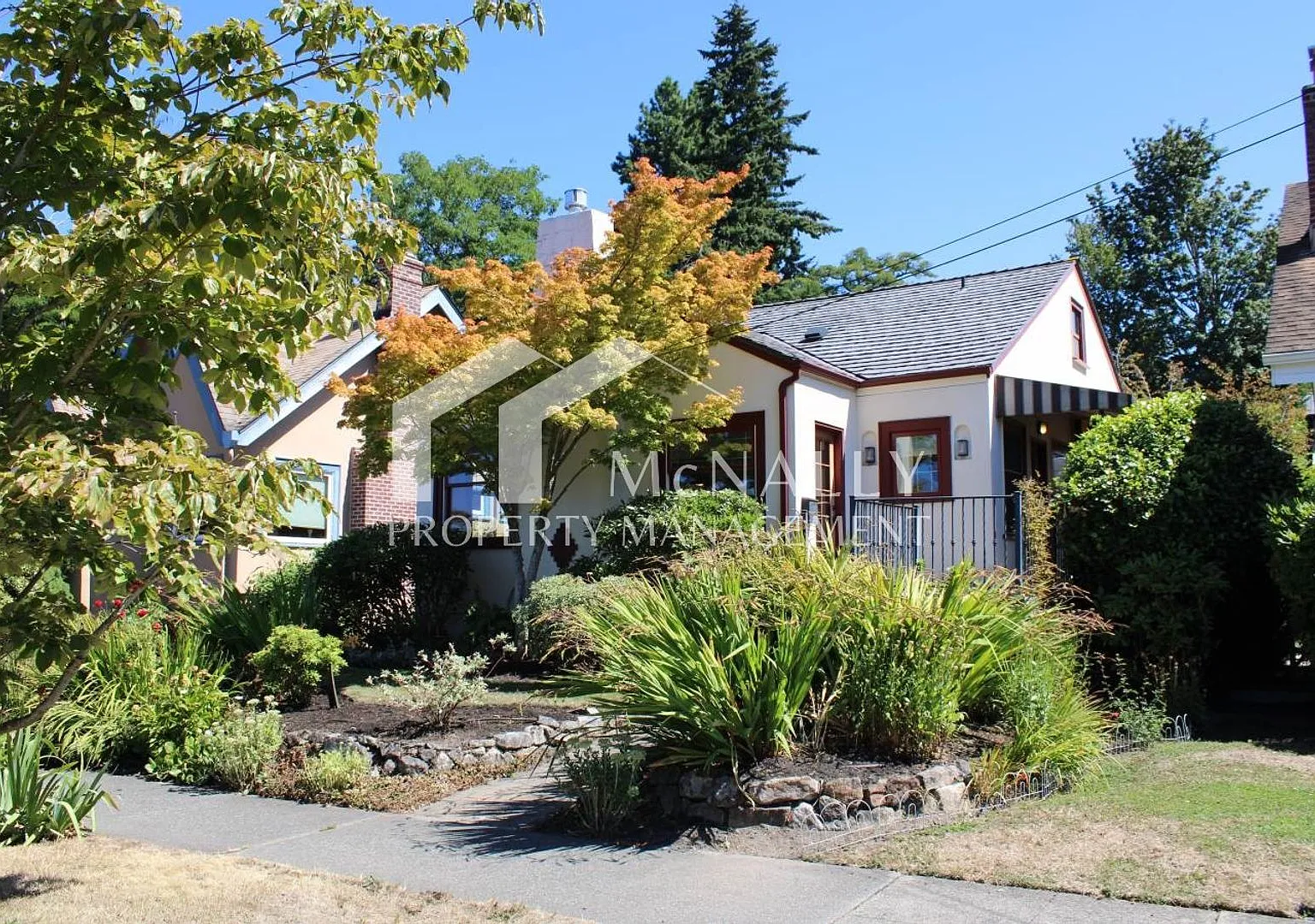 Charming North End Tacoma 3 Bedroom Home with Main-Level Primary Suite — Photo 1