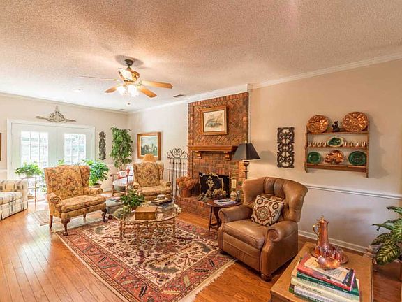 5th image of 8647 Cedar Trails Dr