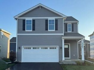 7143 Oakmont Rd, Mount Pleasant, WI 53403