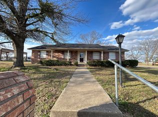 801 Pampa St, Sulphur Springs, TX 75482