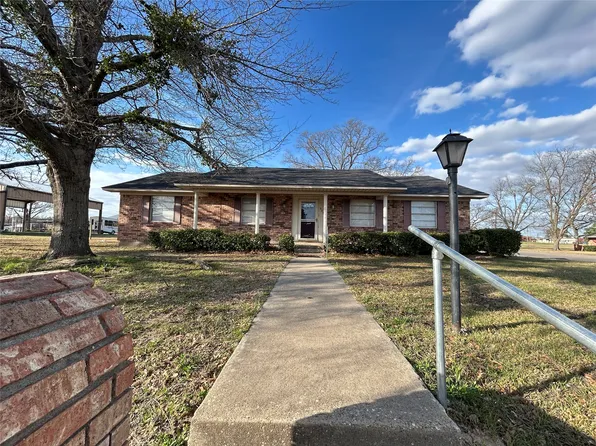 801 Pampa St, Sulphur Springs, TX 75482