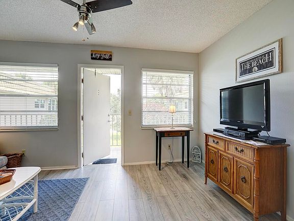 4th image of 41 Vista Gardens Trail #204