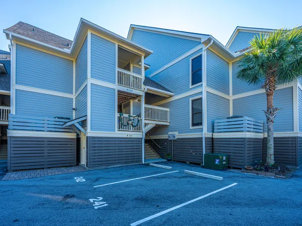 242 Little Oak Island Dr, Folly Beach, SC 29439
