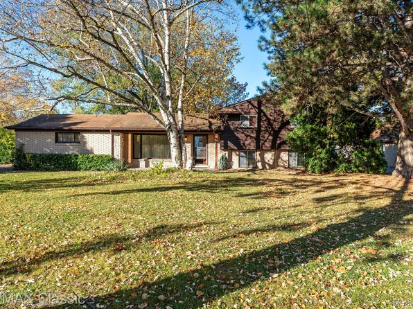 5701 Livernois Rd, Troy, MI 48098