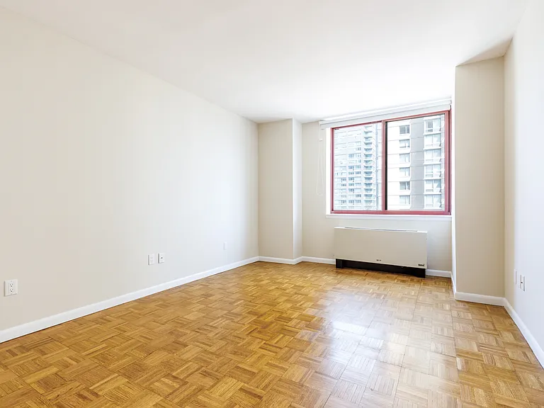 4-74 48th Ave #15C — Photo 7