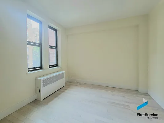 Rented by FirstService Realty (legacy) | media 5