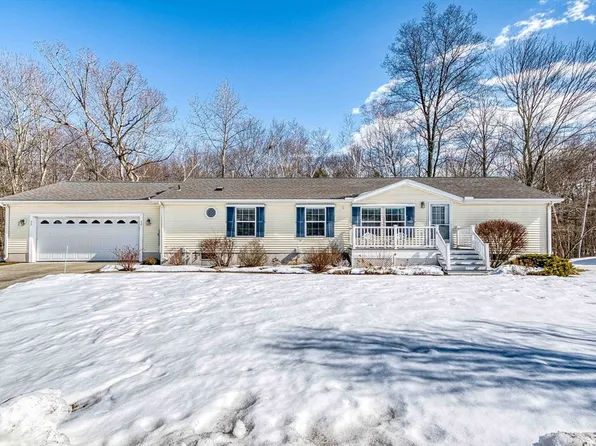 32 Modena Cir, Westfield, MA 01085