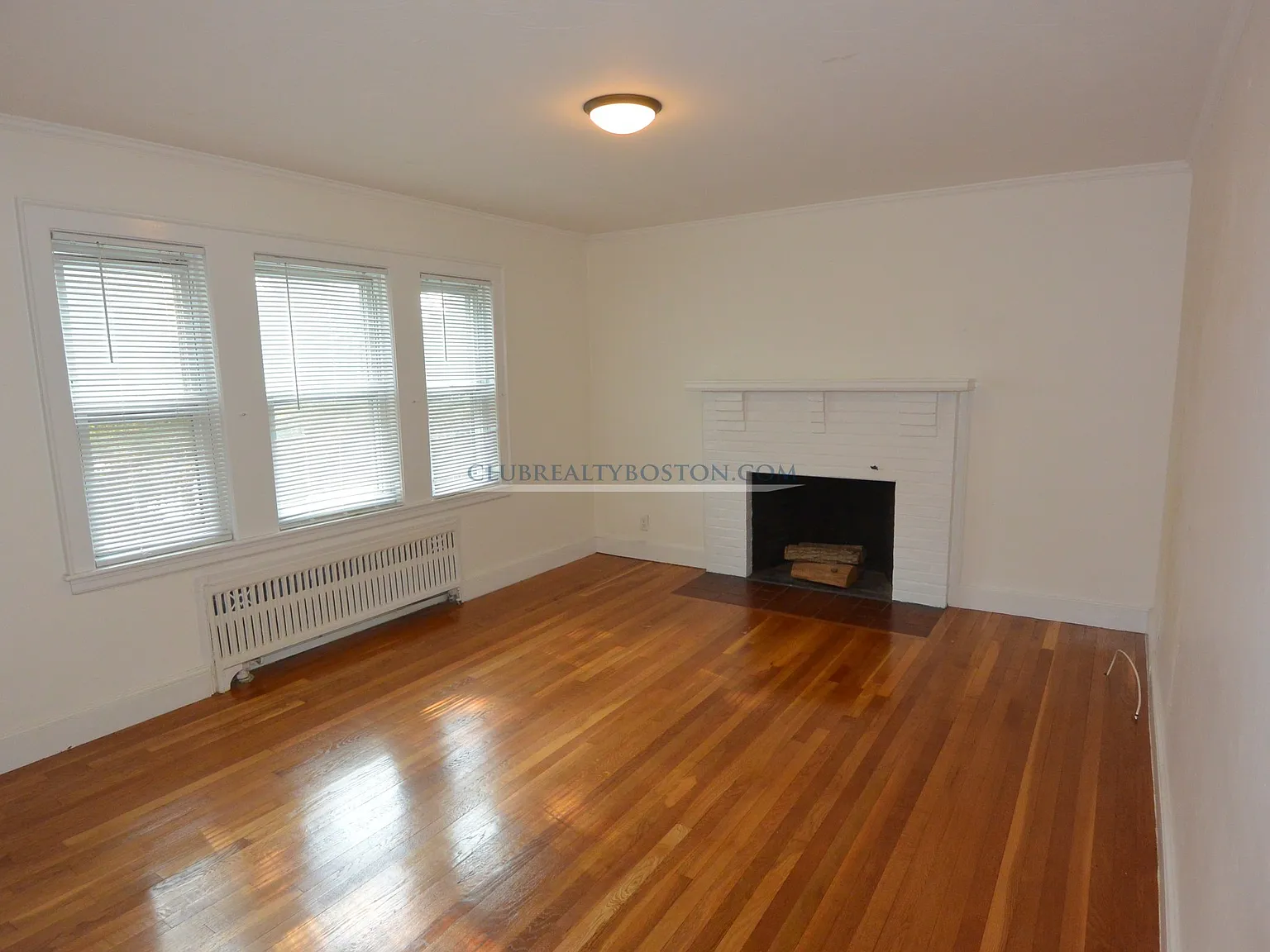 3 bed, 1.0 bath, $3,200 — Photo 1