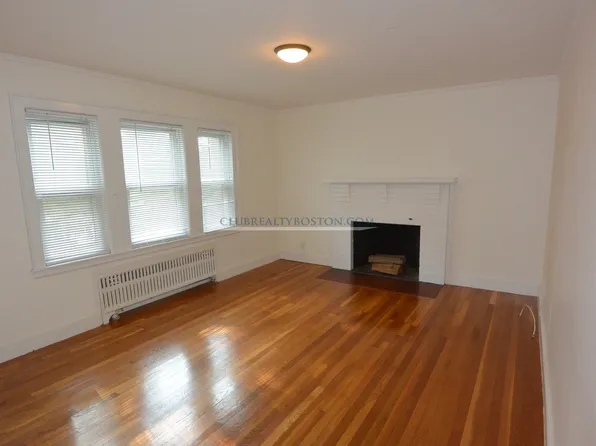 33 Wiltshire Rd, Brighton, MA