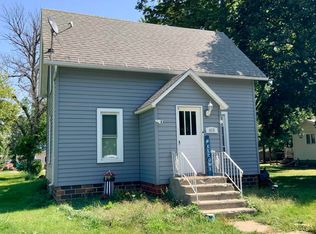 415 S Oswego St, Pomeroy, IA 50575