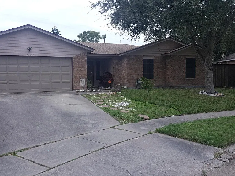7109 Fort Collins Dr — Photo 1