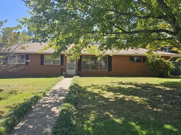 312 W Lakeside Dr, Florence, AL 35630