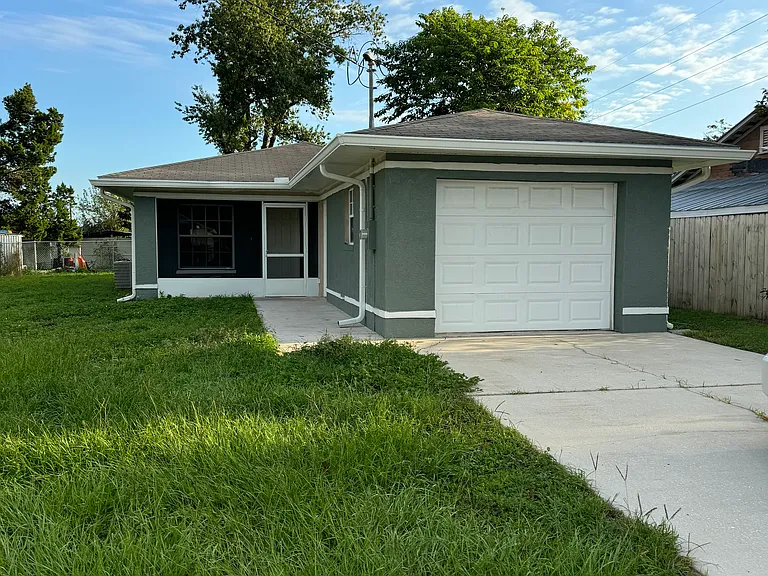 37209 Lock St — Photo 11