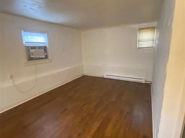 1213 Noah Dr, Imperial, MO 63052