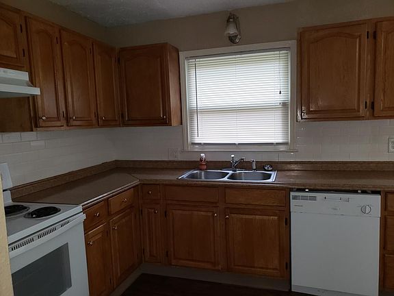 4th image of 10109 Fremont Ave