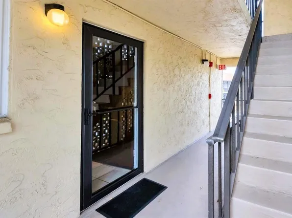 2280 Stickney Point Rd APT 420, Sarasota, FL 34231