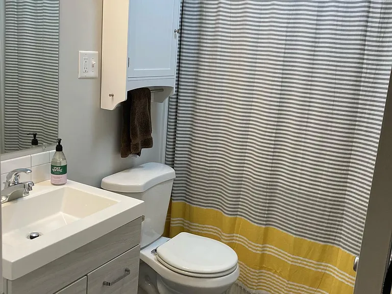 1341 Charleston Ave #2 — Photo 3