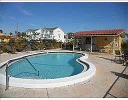 4th image of 2600 Paula Dr N APT 4