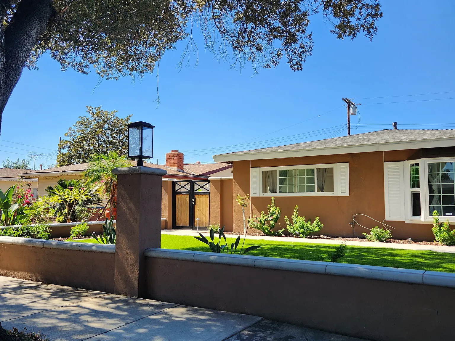 3 bed, 1400 sqft, $3,850 — Photo 4