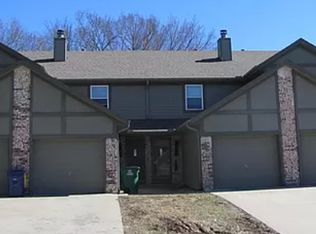 523 NE Malibu Dr, Lees Summit, MO 64064