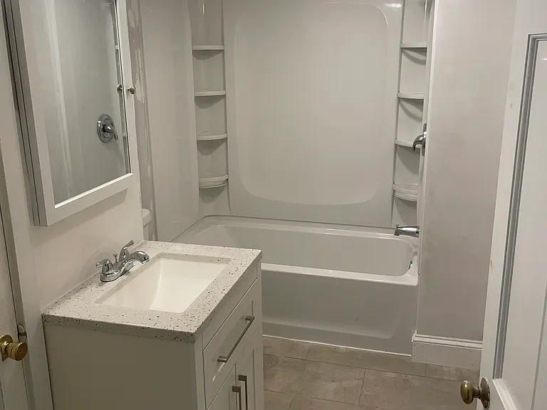 17-19 Hanson St #17.5 — Photo 2