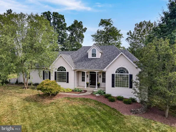 2570 Crestline Dr, Lansdale, PA 19446