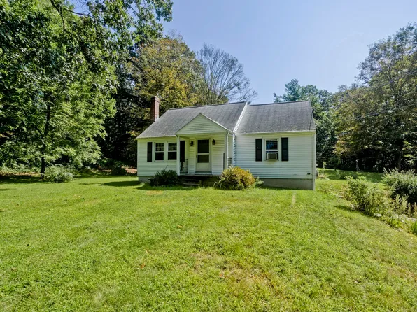 36 Nollett Road, Chaplin, CT 06250